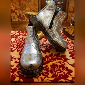 DR. MARTENS KIDS BOOTS